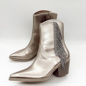 Chic Metallic Heeled Boots with Fringe Detail